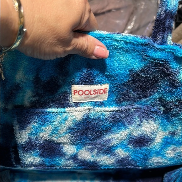 Blue and White Artistic Tote Bag - Picture 7 of 9